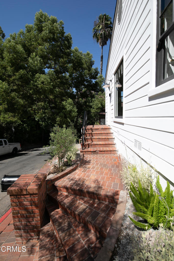 1344 Indiana Avenue