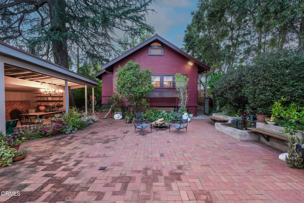 1008 Mound Avenue