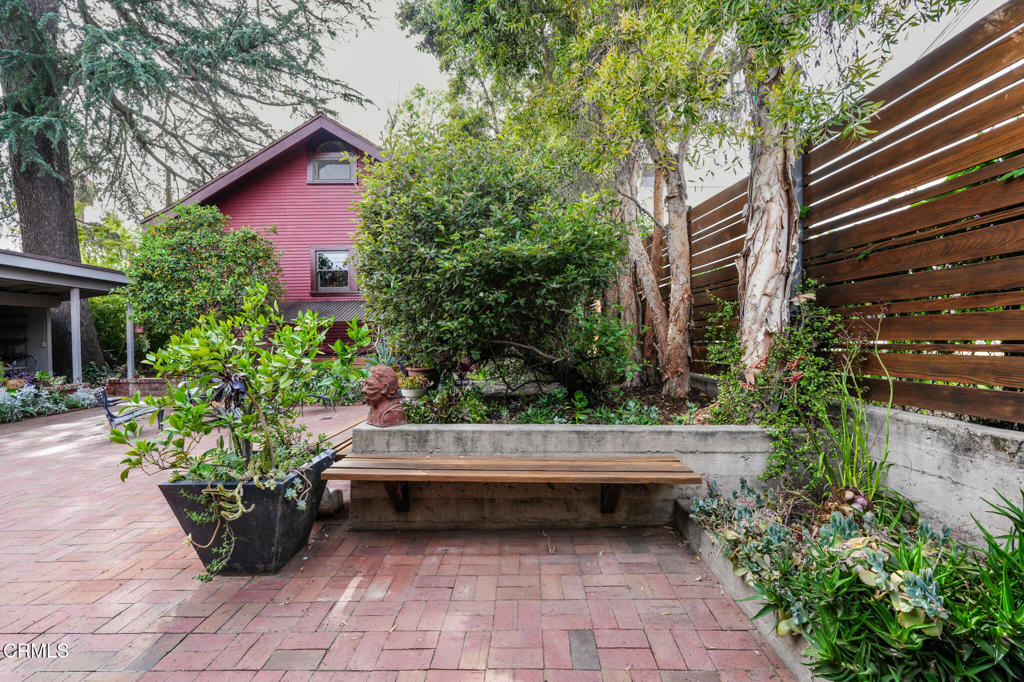 1008 Mound Avenue