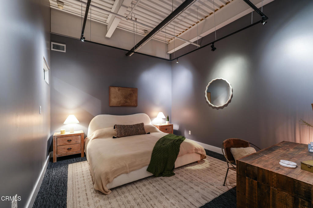 1010 Sycamore Avenue 107