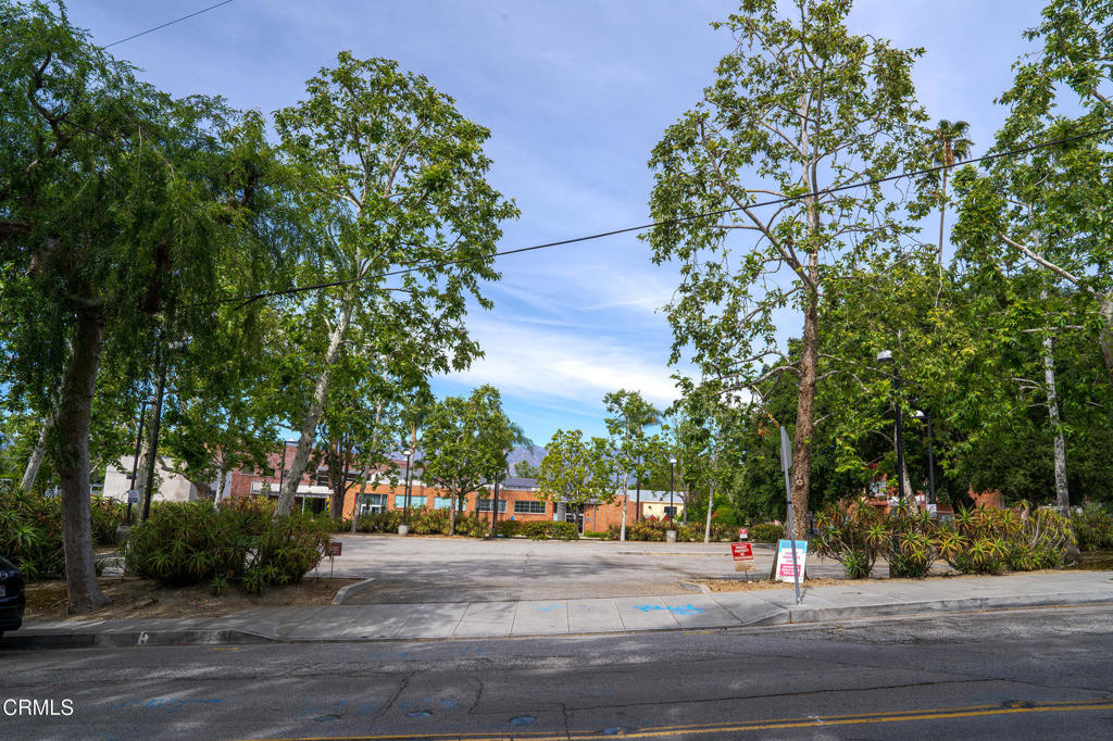 1010 Sycamore Avenue 107