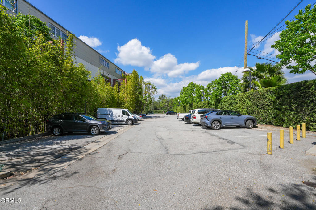 1010 Sycamore Avenue 107