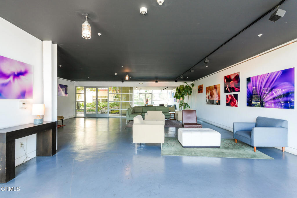 1010 Sycamore Avenue 107