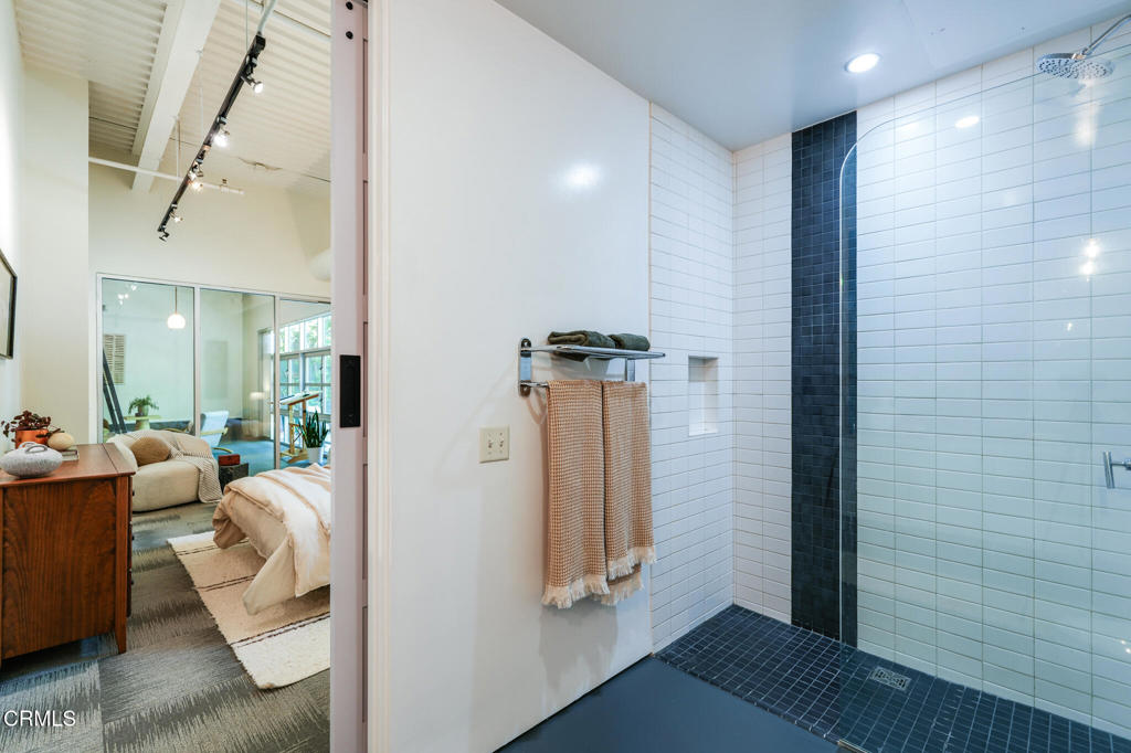 1010 Sycamore Avenue 107