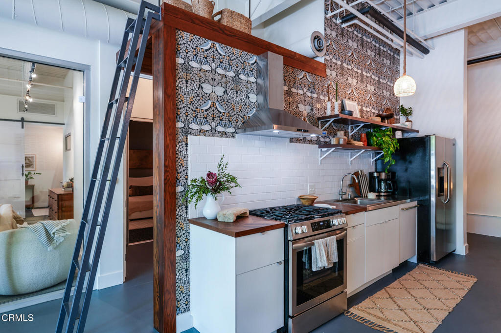 1010 Sycamore Avenue 107