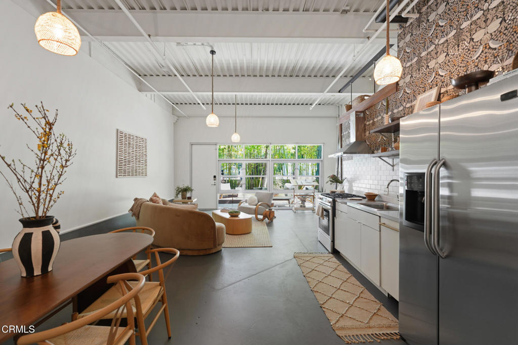 1010 Sycamore Avenue 107