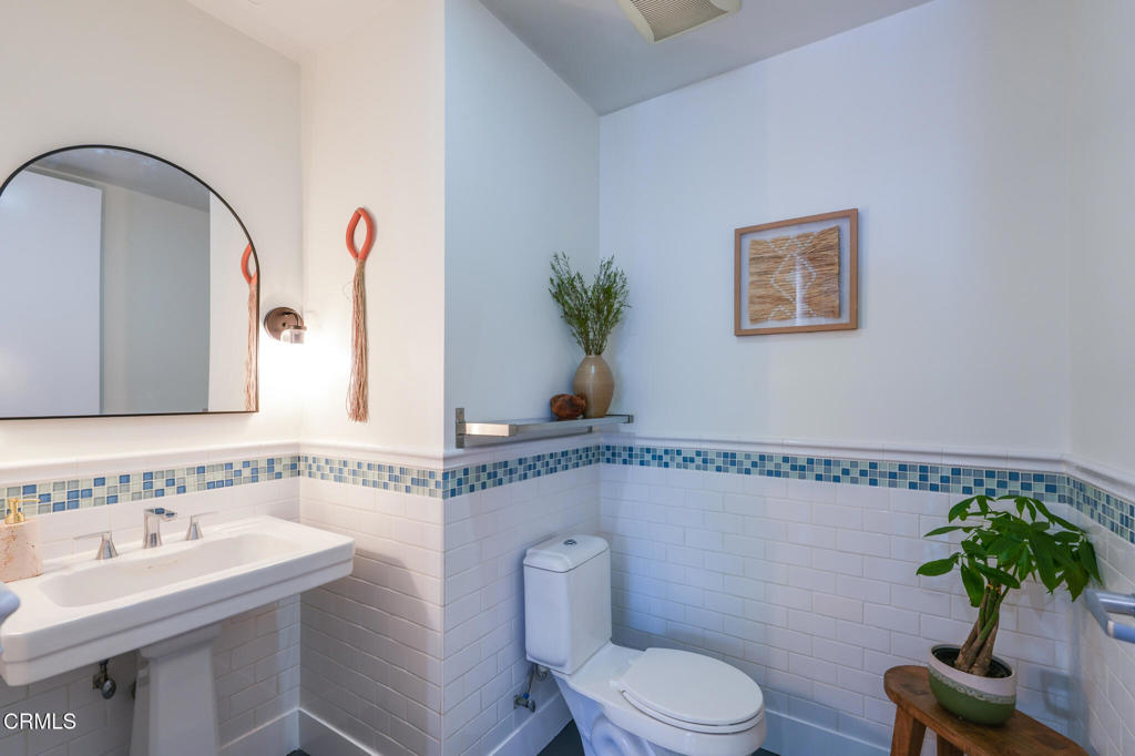 1010 Sycamore Avenue 107