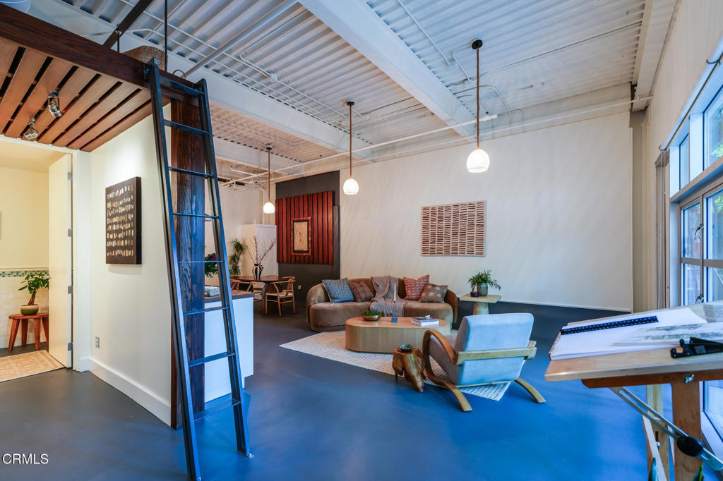 1010 Sycamore Avenue 107