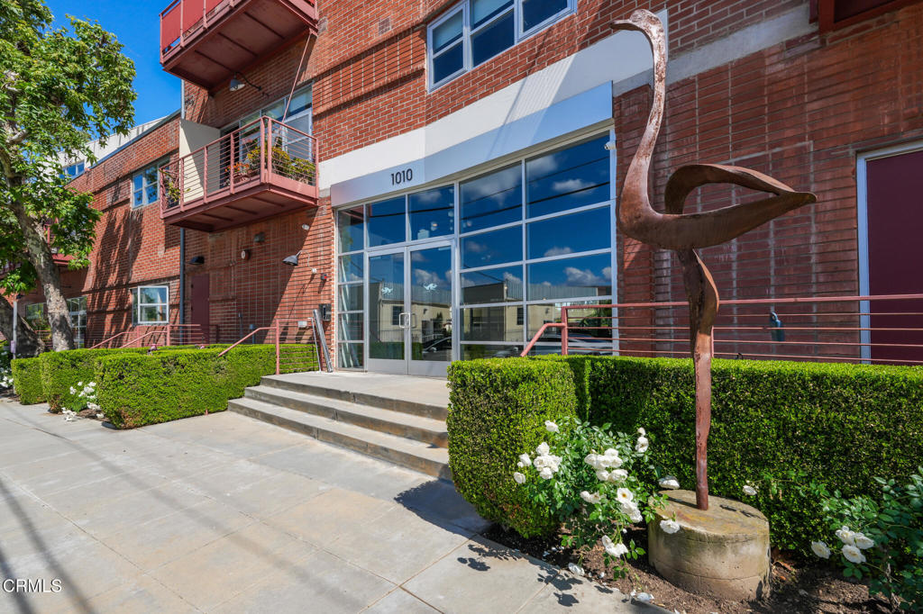 1010 Sycamore Avenue 107