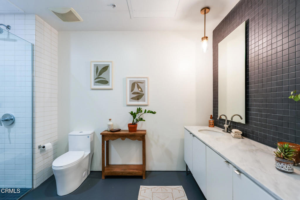 1010 Sycamore Avenue 107