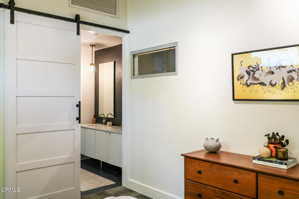 1010 Sycamore Avenue 107