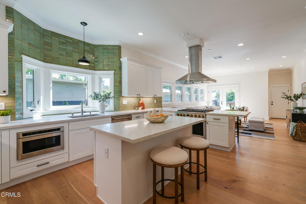 1023 Adelaine Avenue