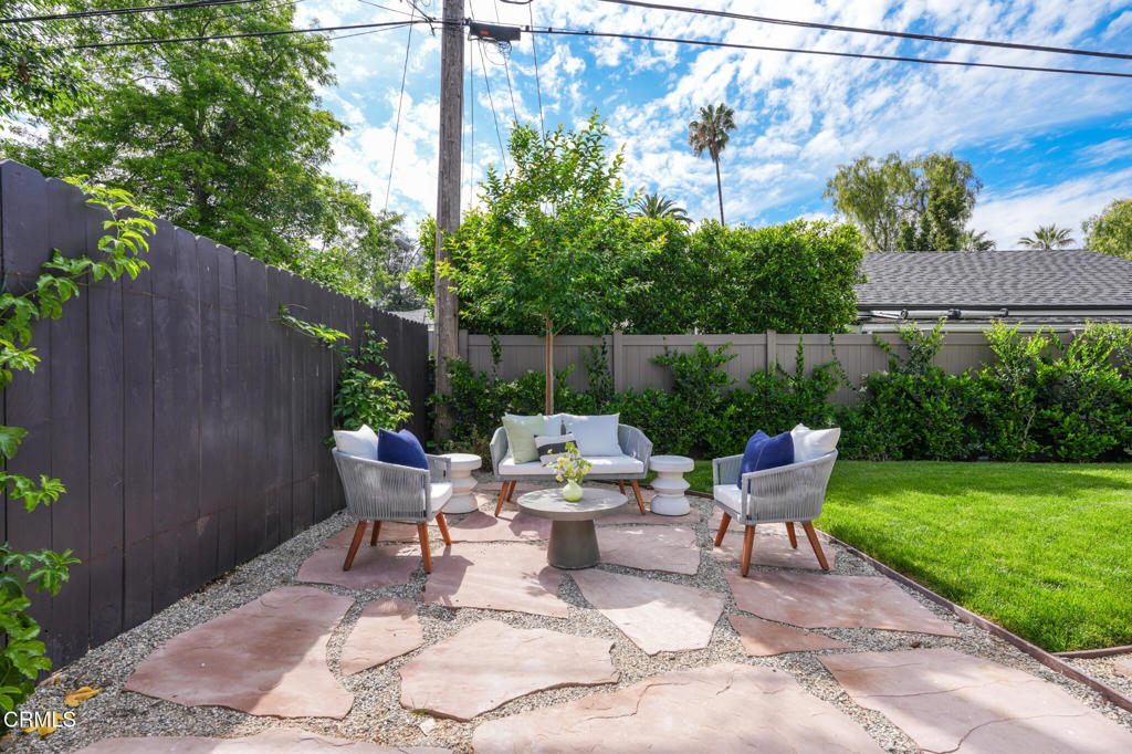 1023 Adelaine Avenue