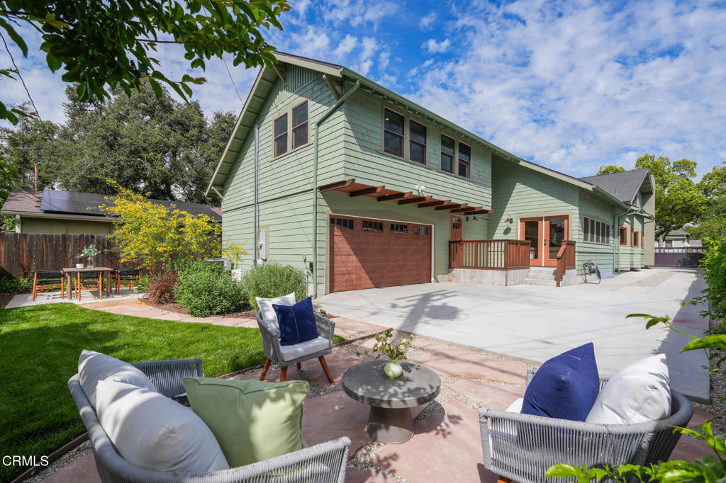 1023 Adelaine Avenue