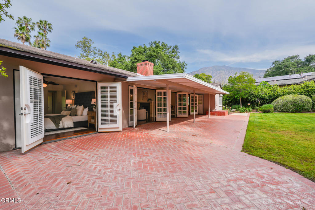 1538 Highland Oaks Drive