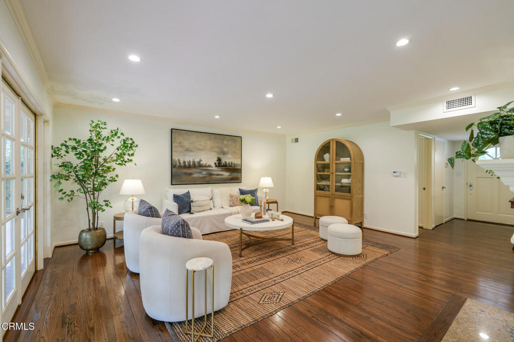 1538 Highland Oaks Drive