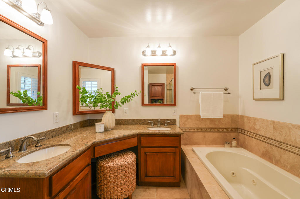 1538 Highland Oaks Drive