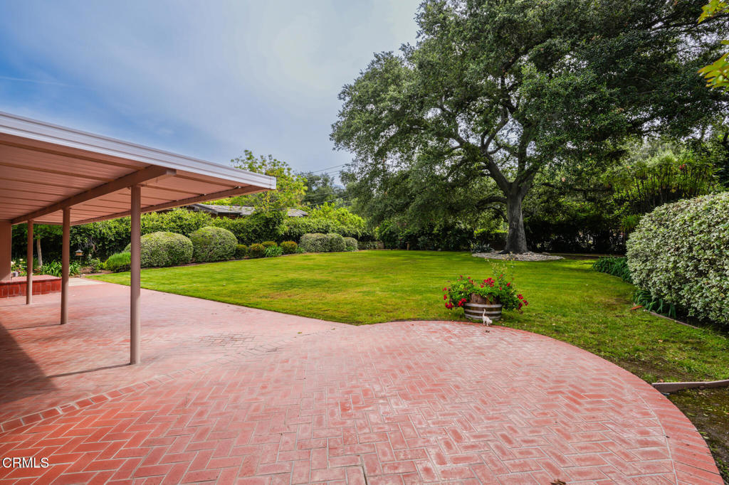 1538 Highland Oaks Drive