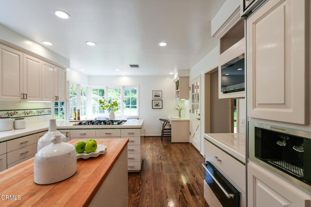 1538 Highland Oaks Drive