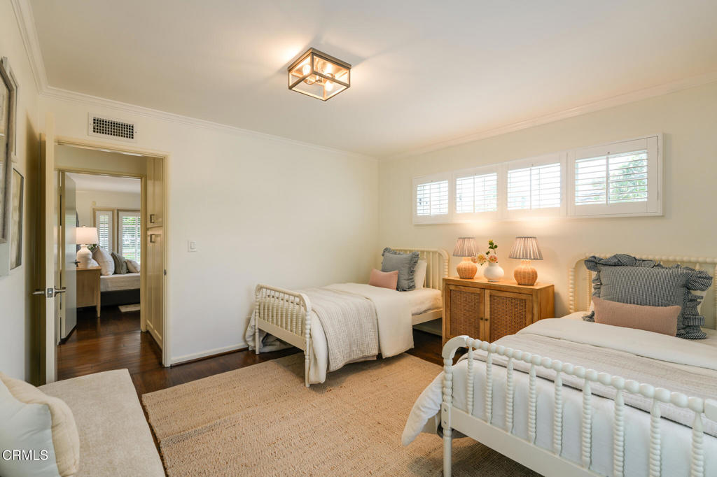 1538 Highland Oaks Drive