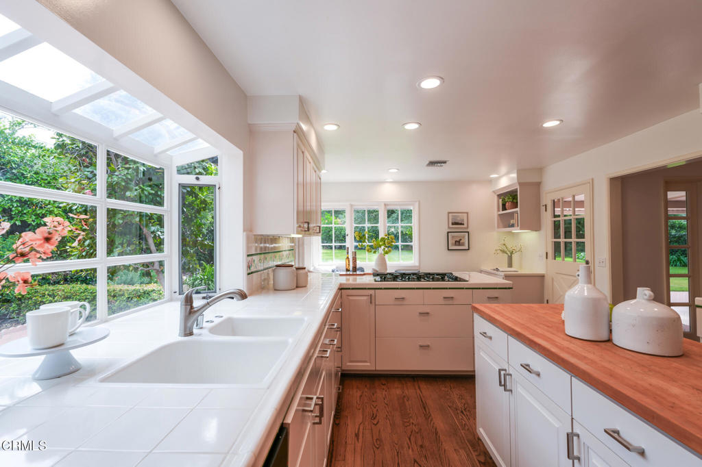 1538 Highland Oaks Drive