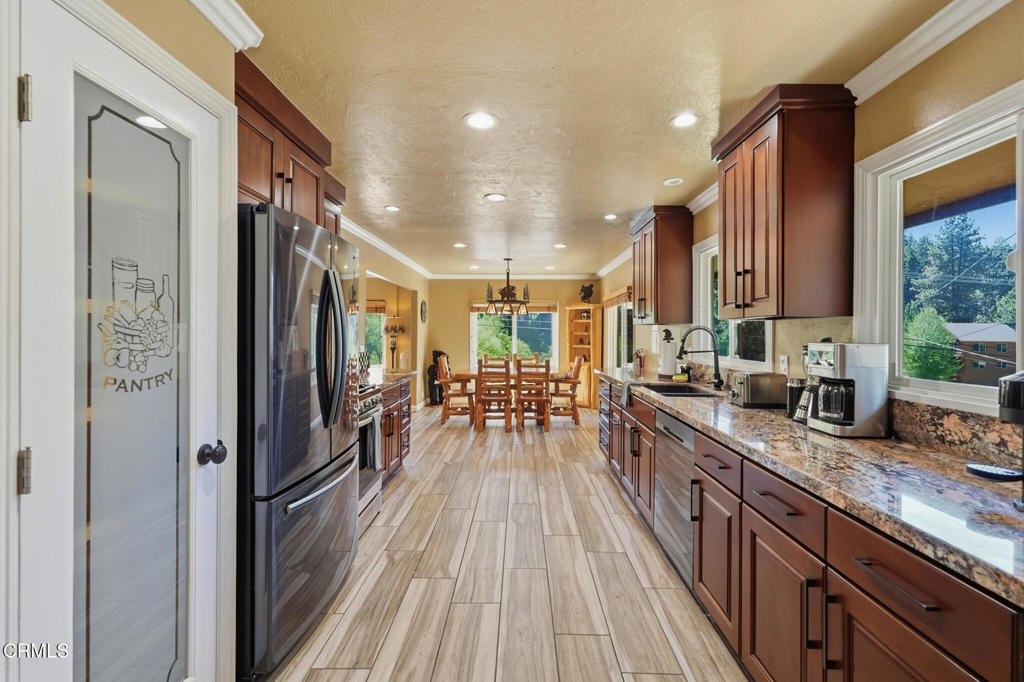 43170 Moonridge Road