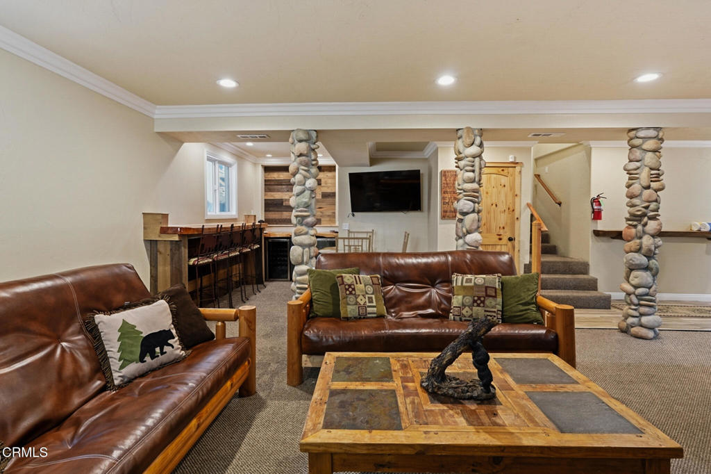 43170 Moonridge Road