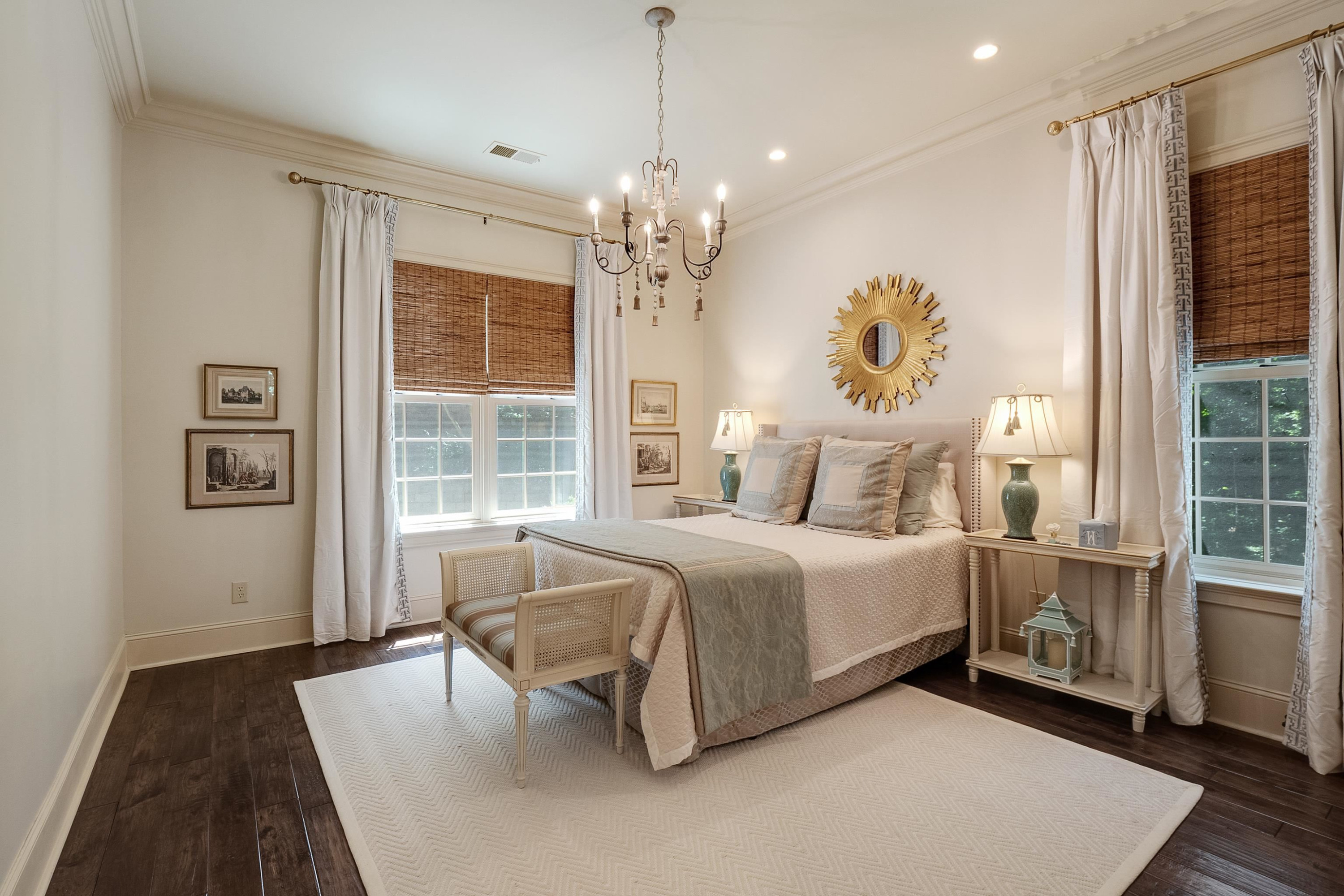118 Bridlepath Dr