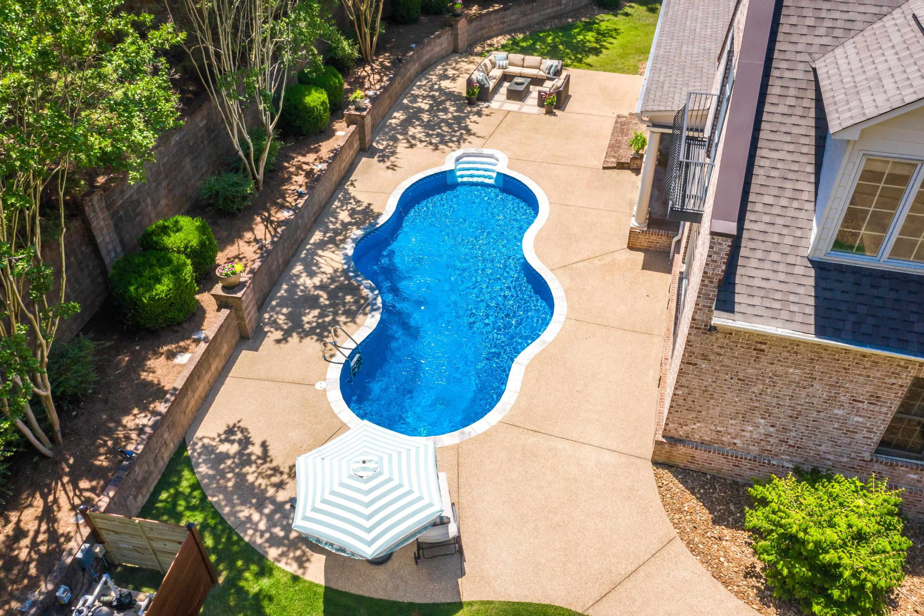 118 Bridlepath Dr