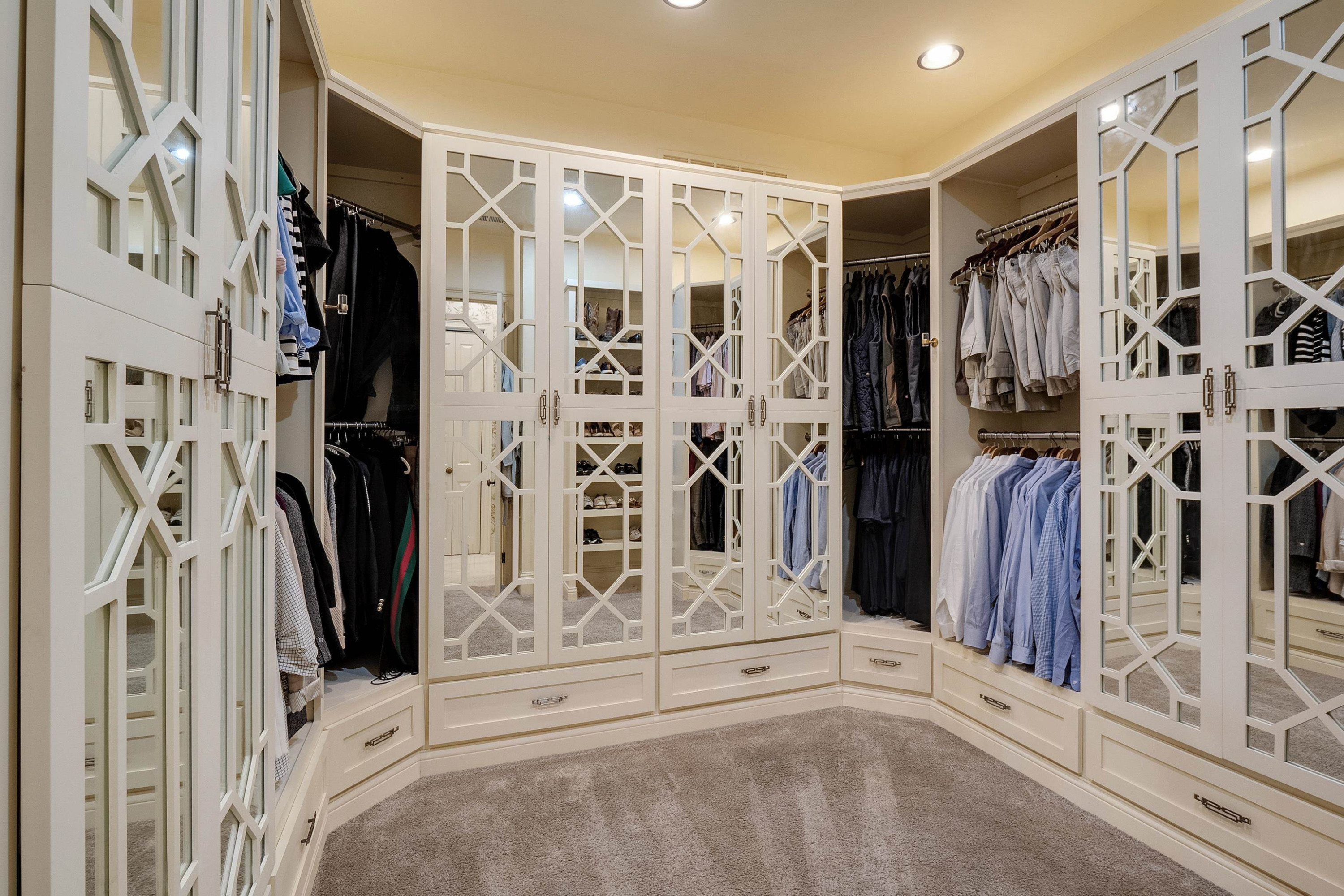 118 Bridlepath Dr