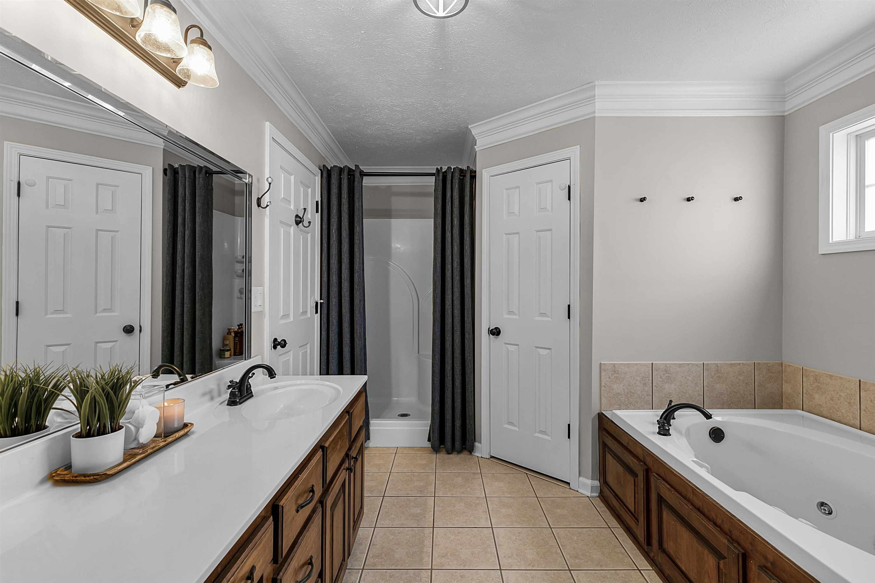 27 Red Deer Cove