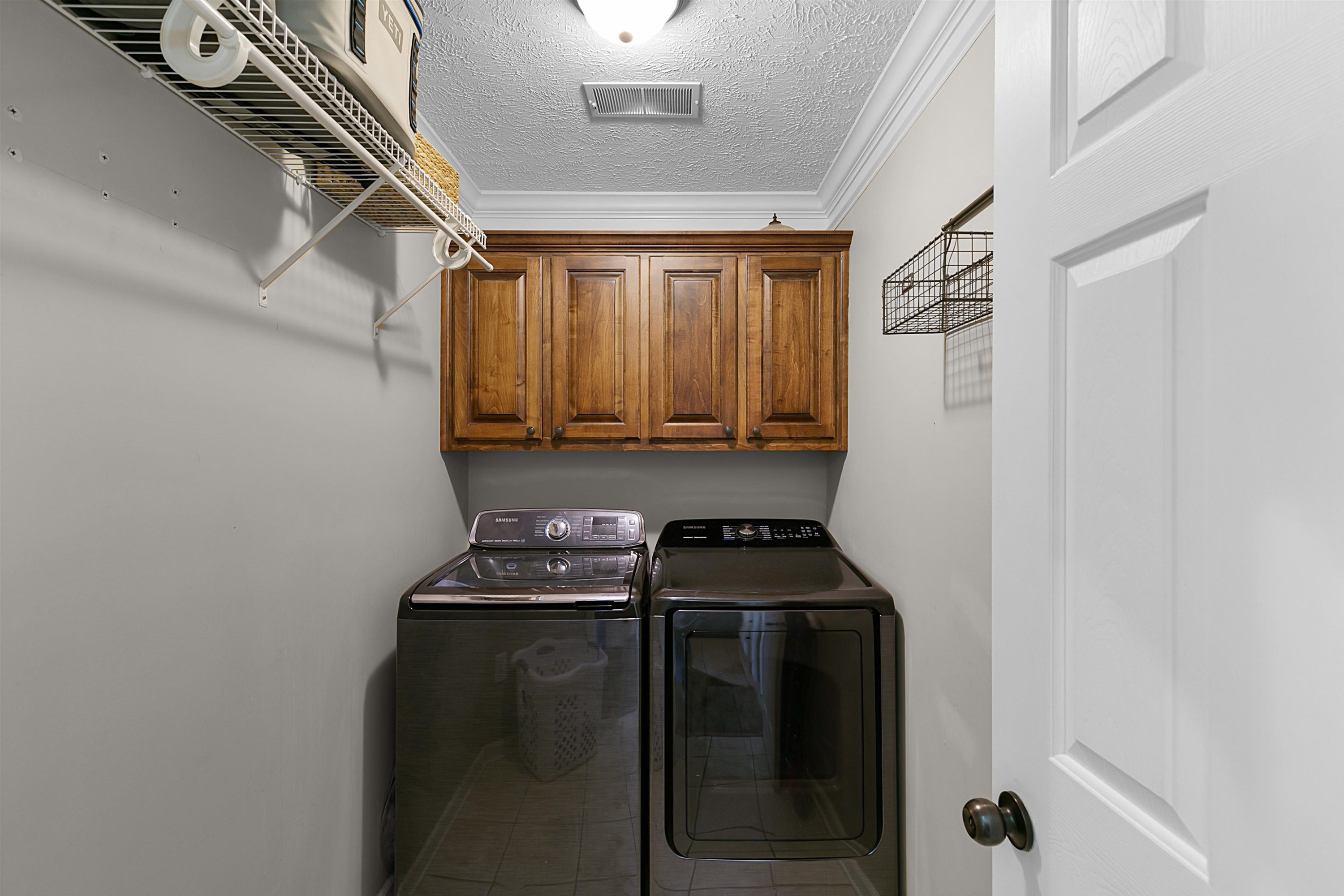 27 Red Deer Cove