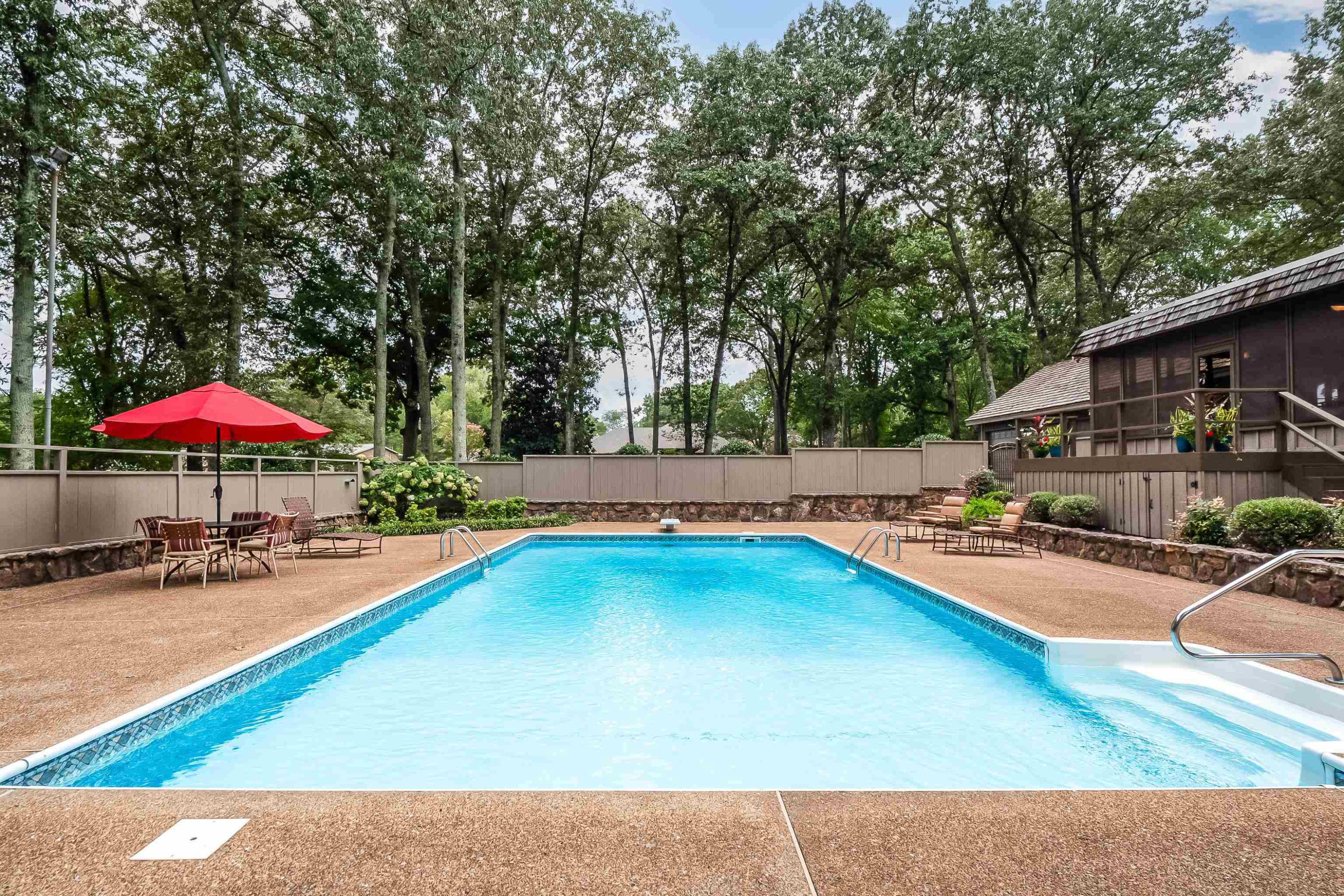 8 Whitfield Cove