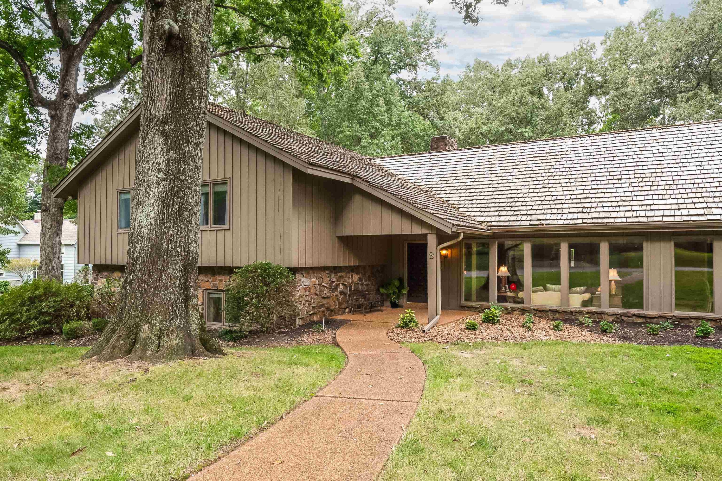 8 Whitfield Cove