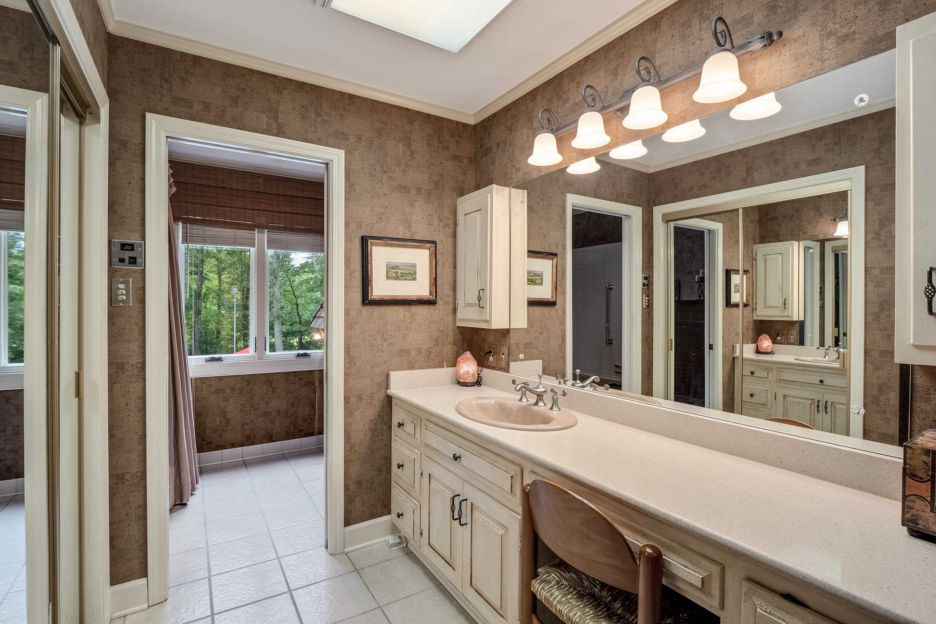 8 Whitfield Cove