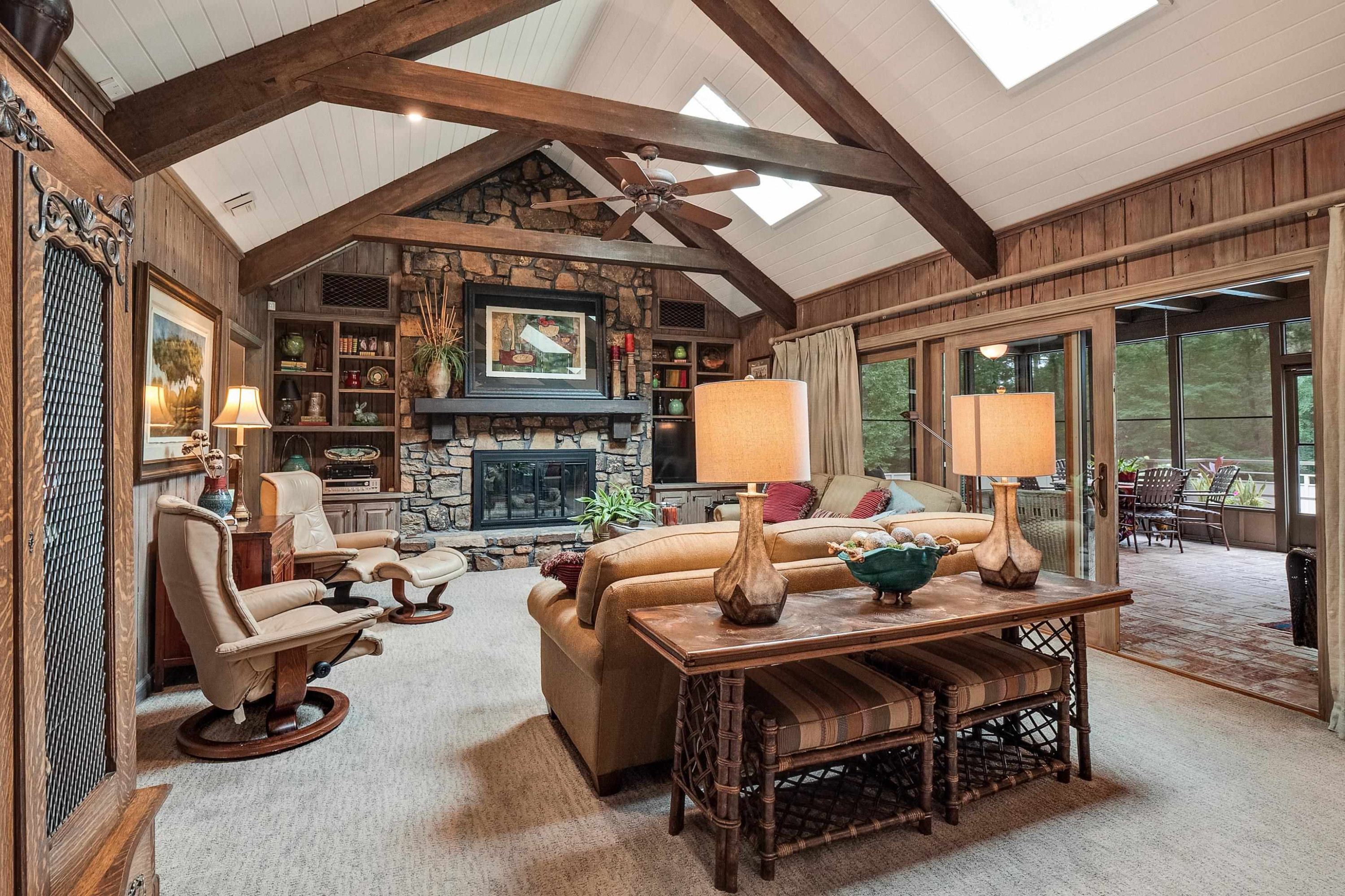 8 Whitfield Cove