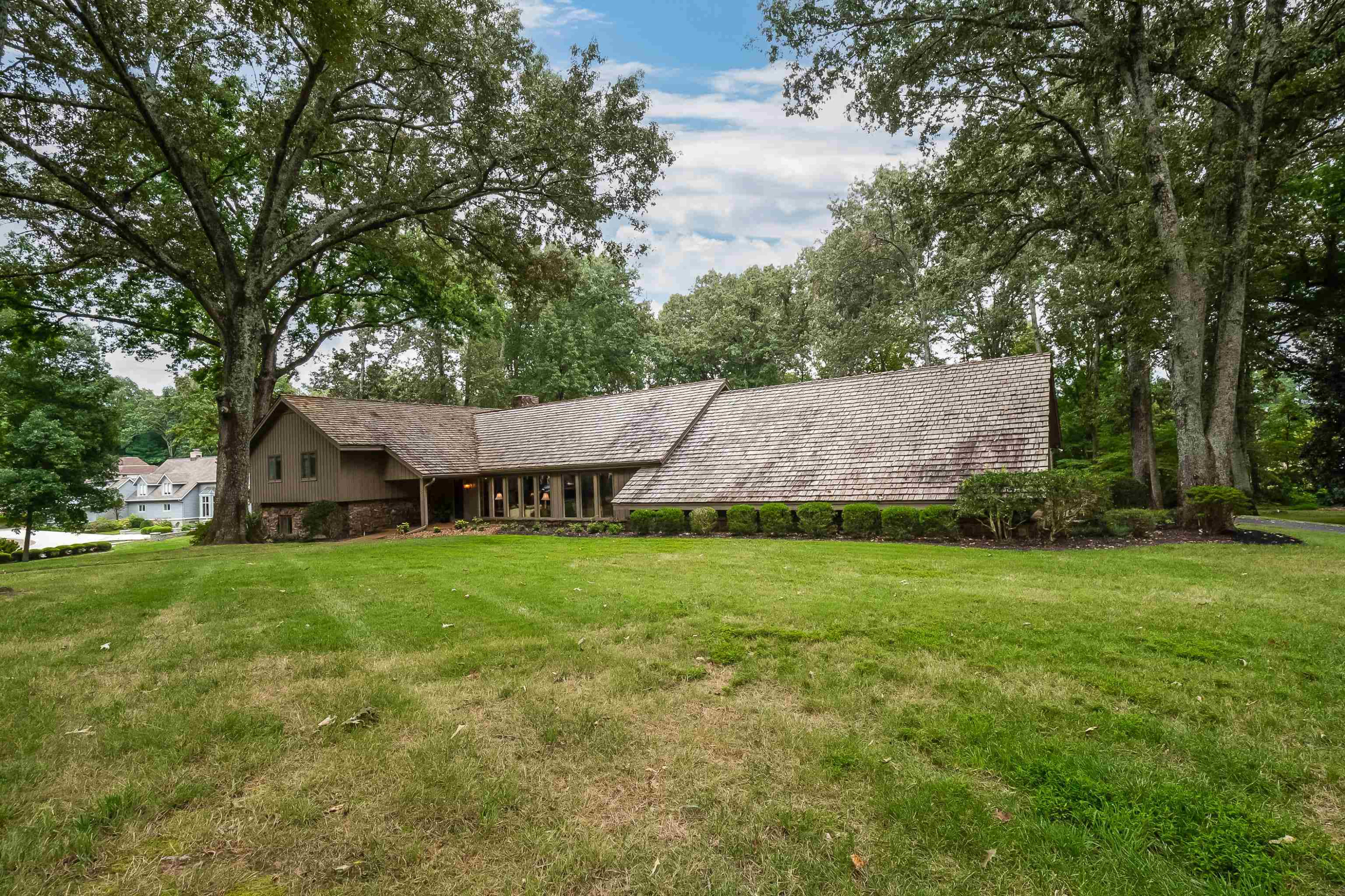 8 Whitfield Cove