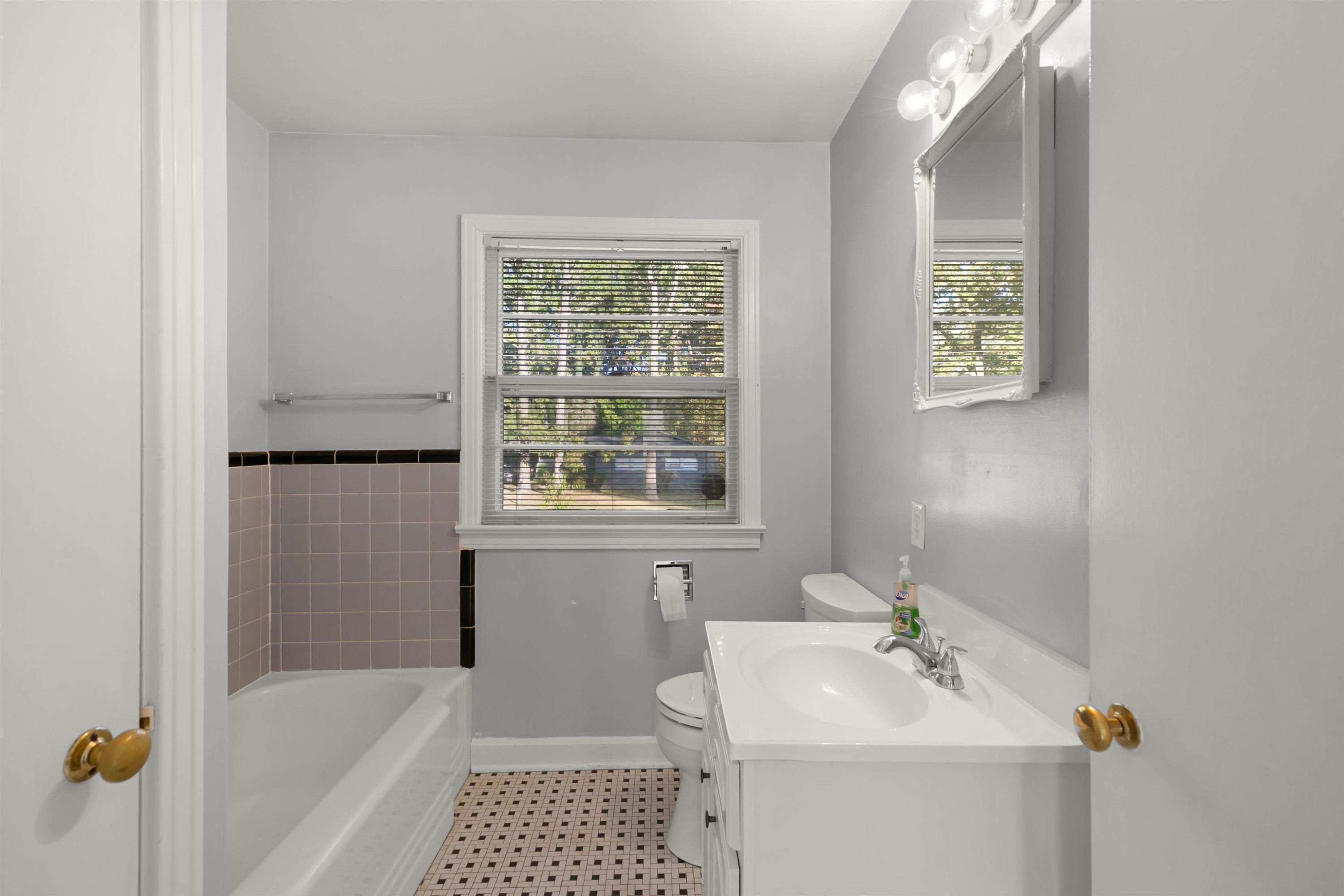 37 Beechwood
