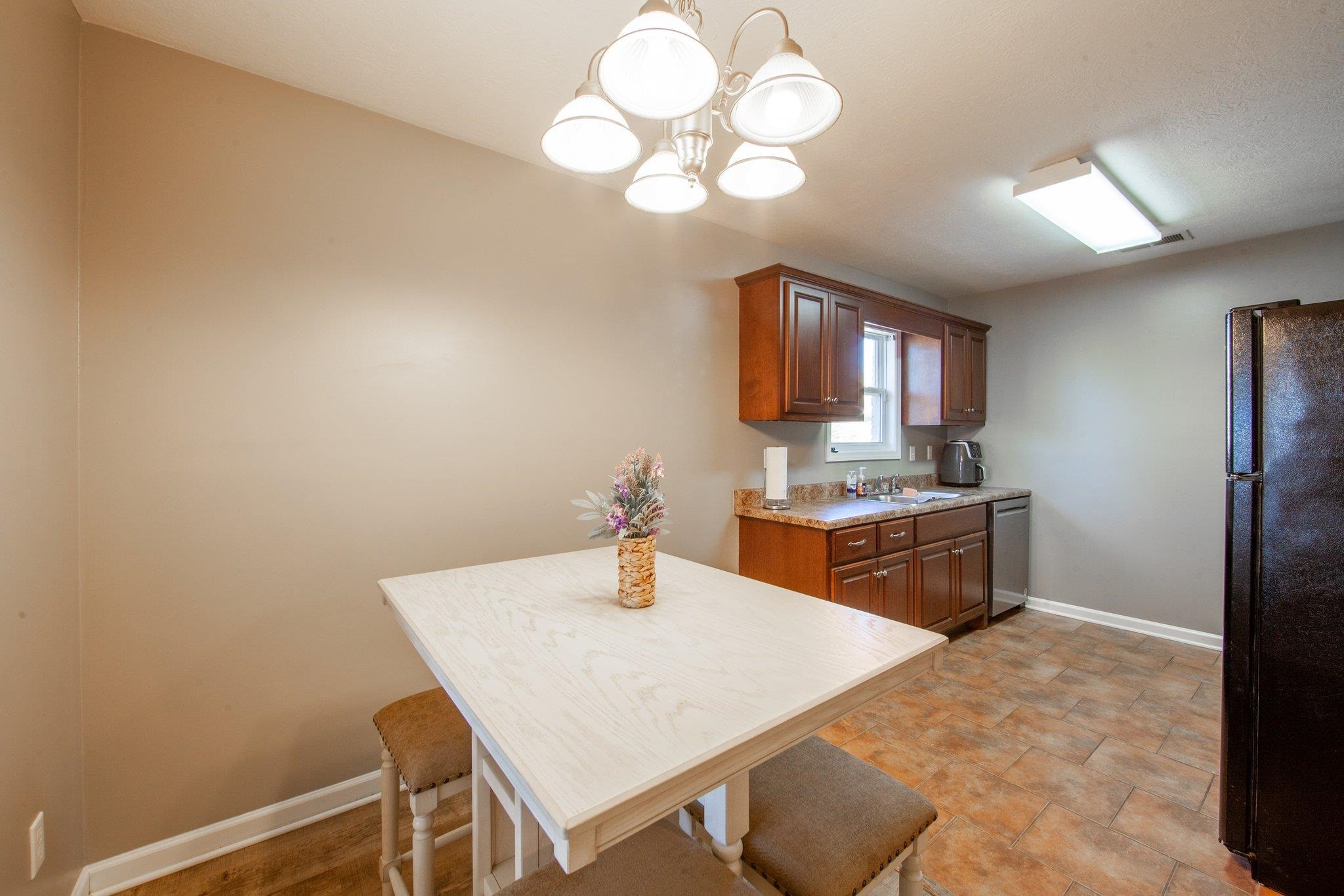 146 Liverpool Cove