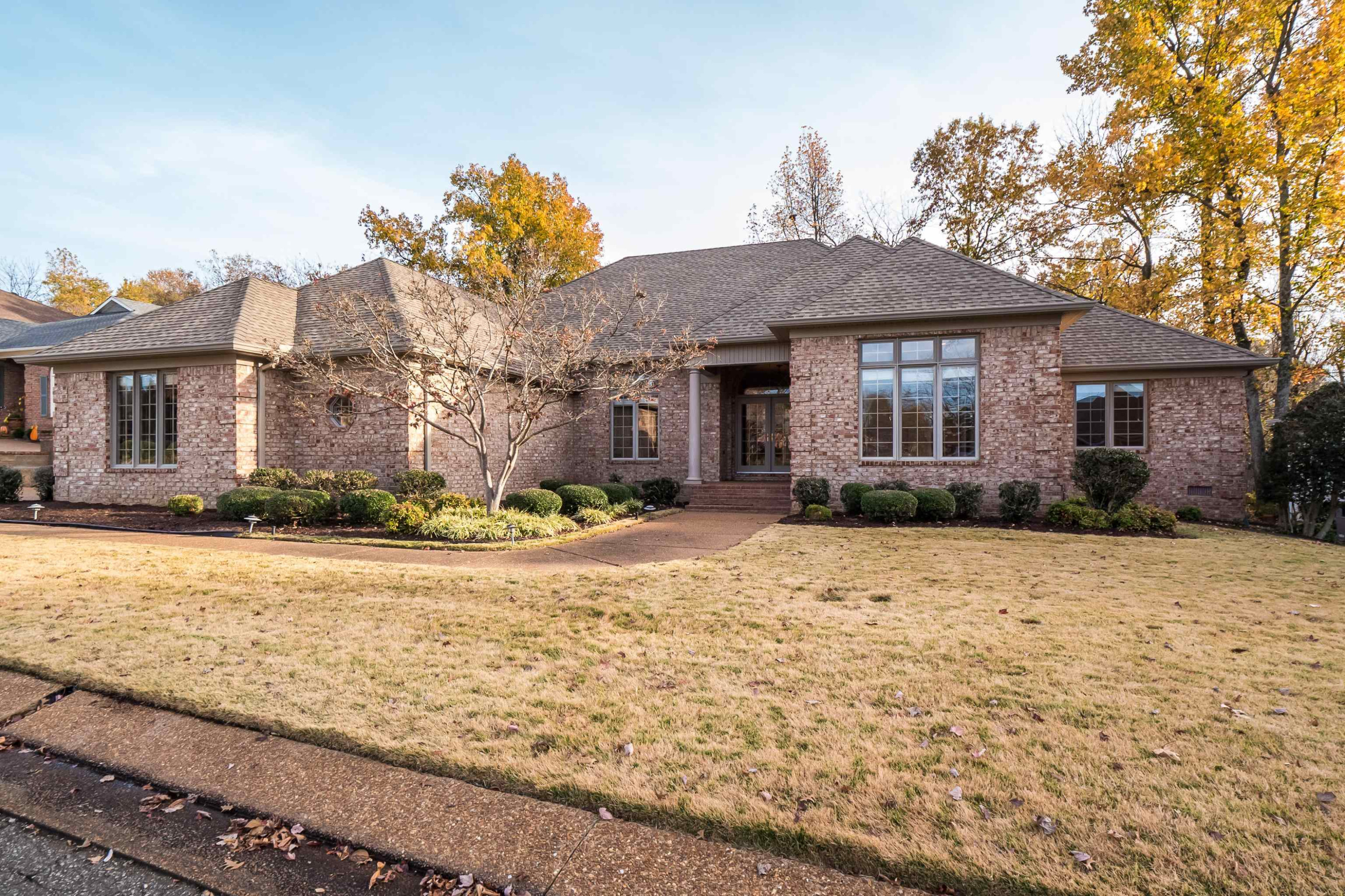 99 Wyndhurst Drive