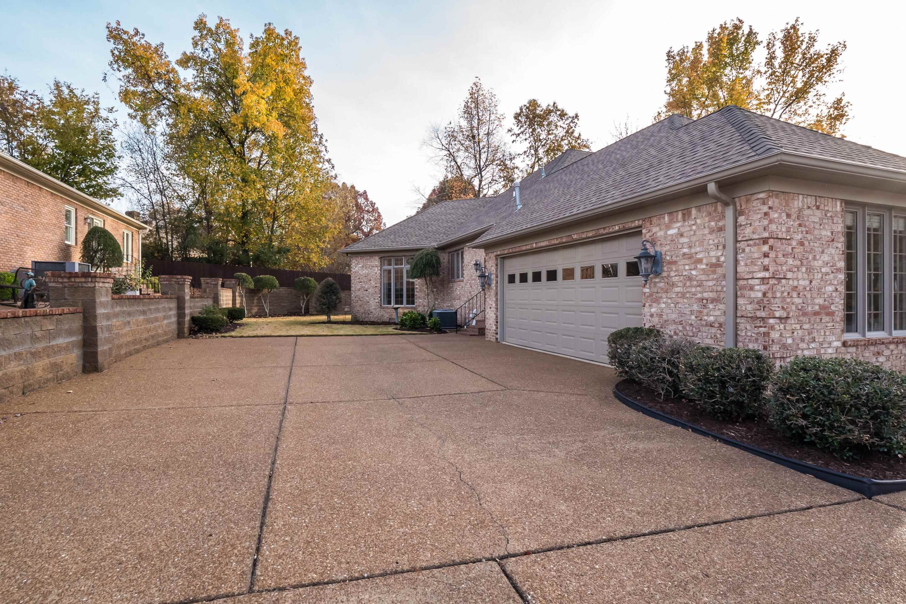 99 Wyndhurst Drive