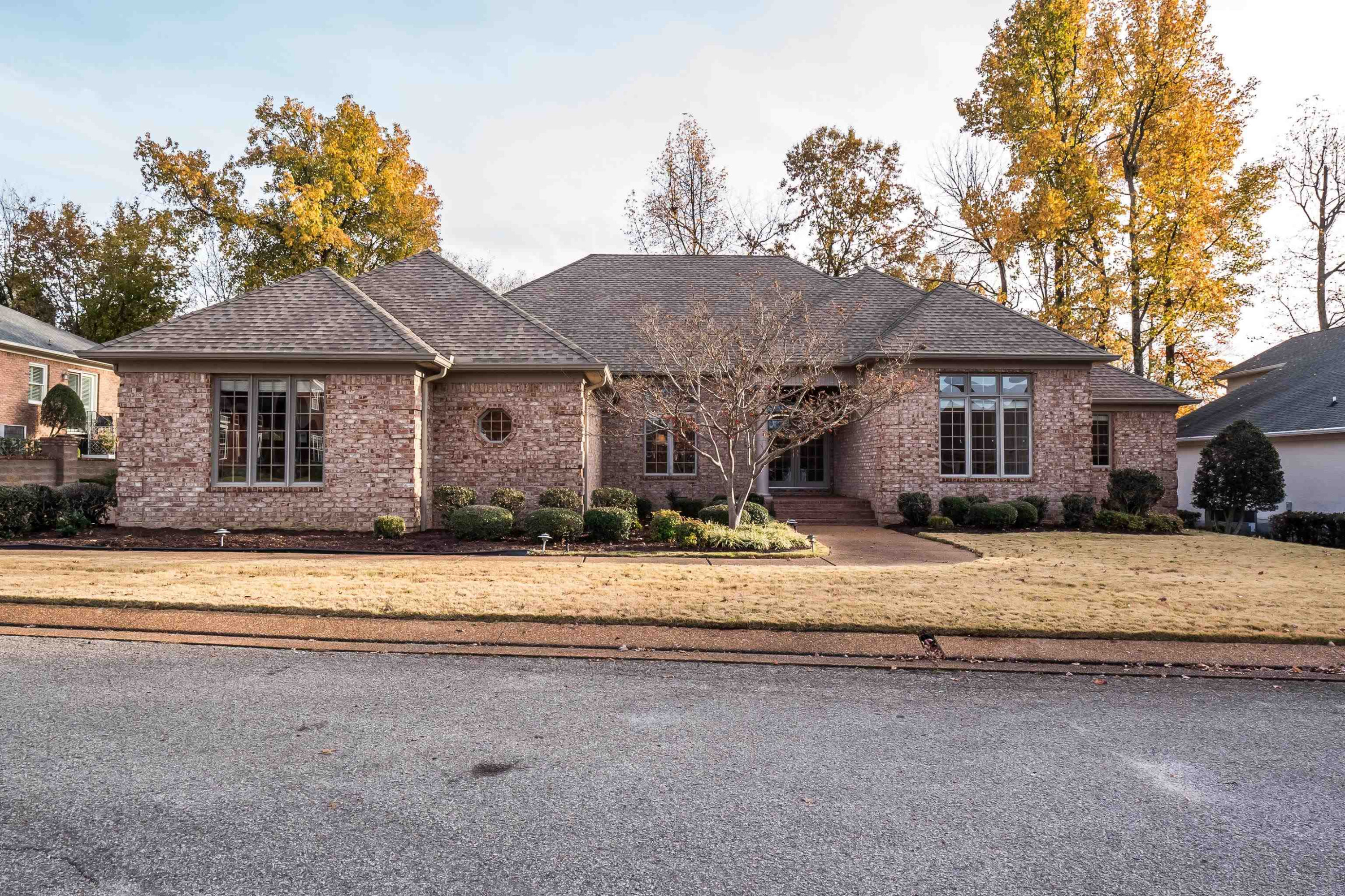 99 Wyndhurst Drive