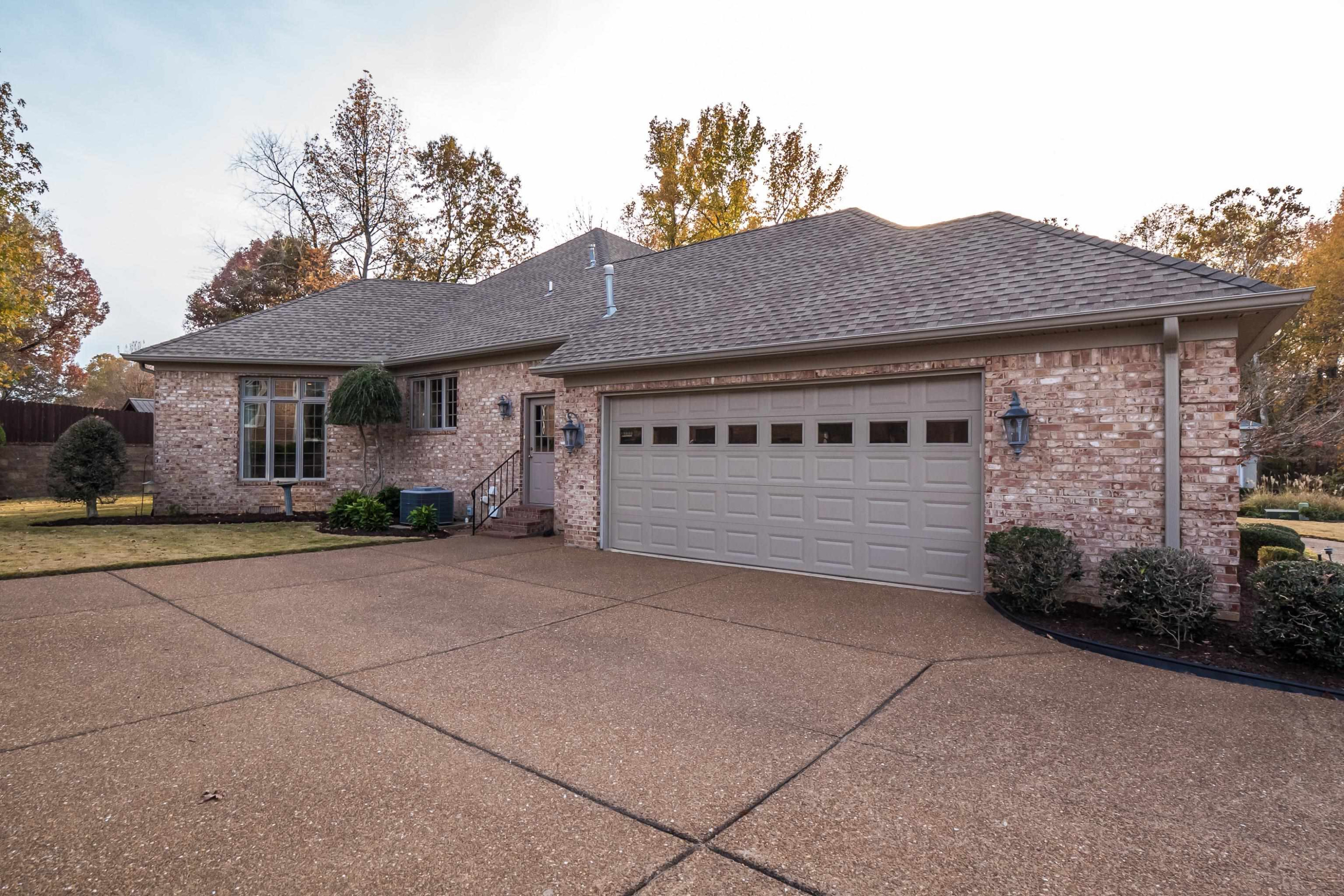 99 Wyndhurst Drive