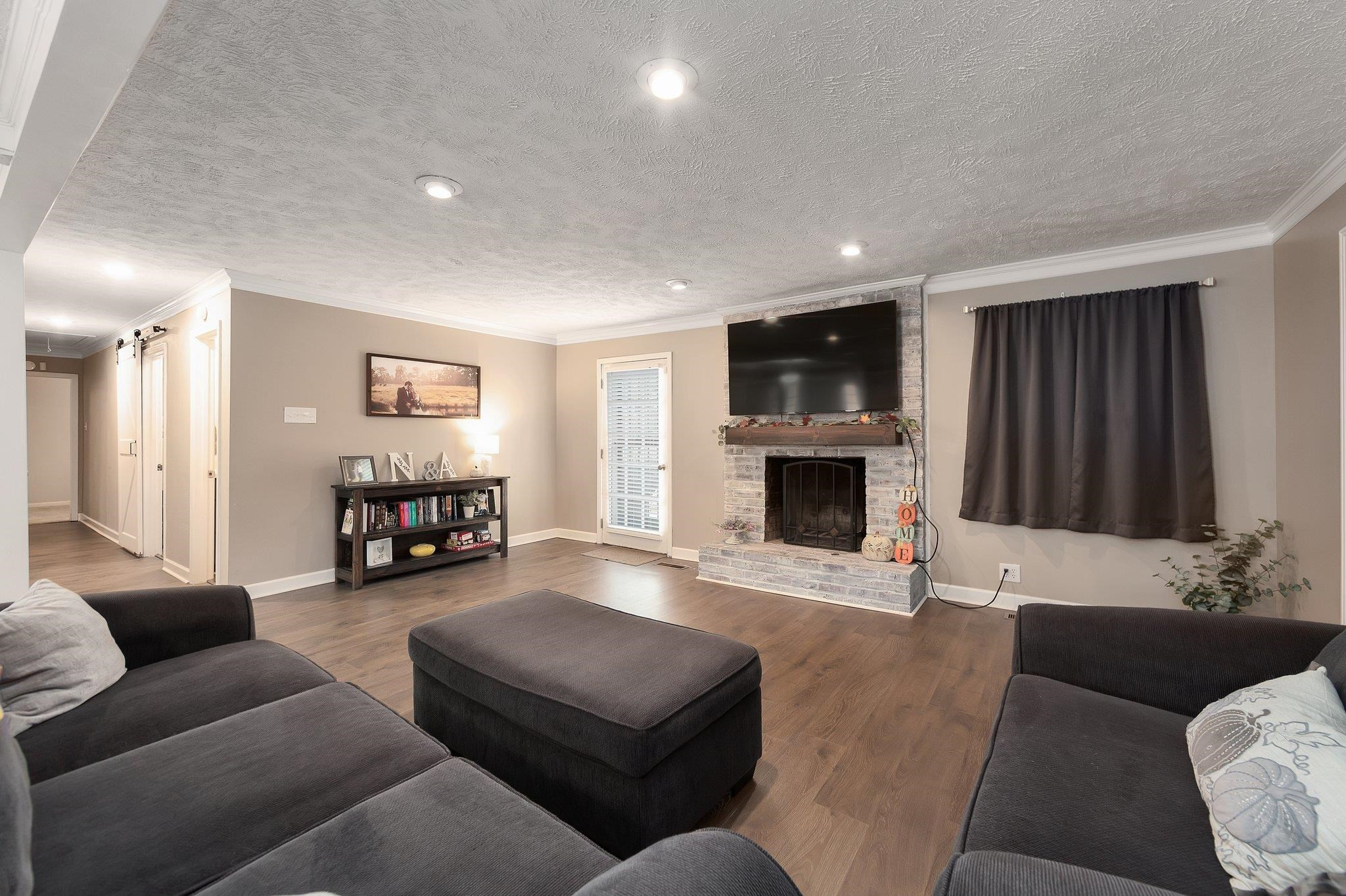 255 Channing Way