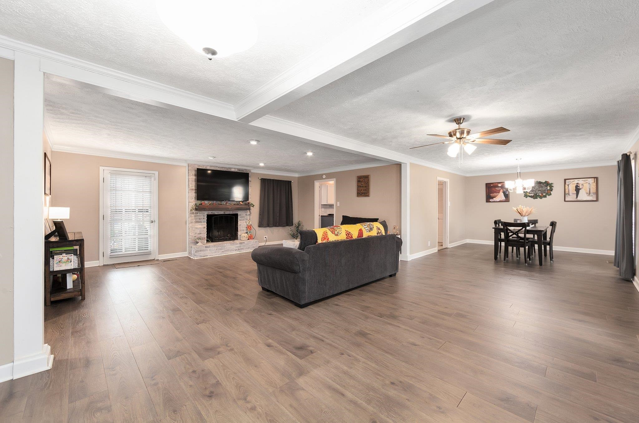 255 Channing Way