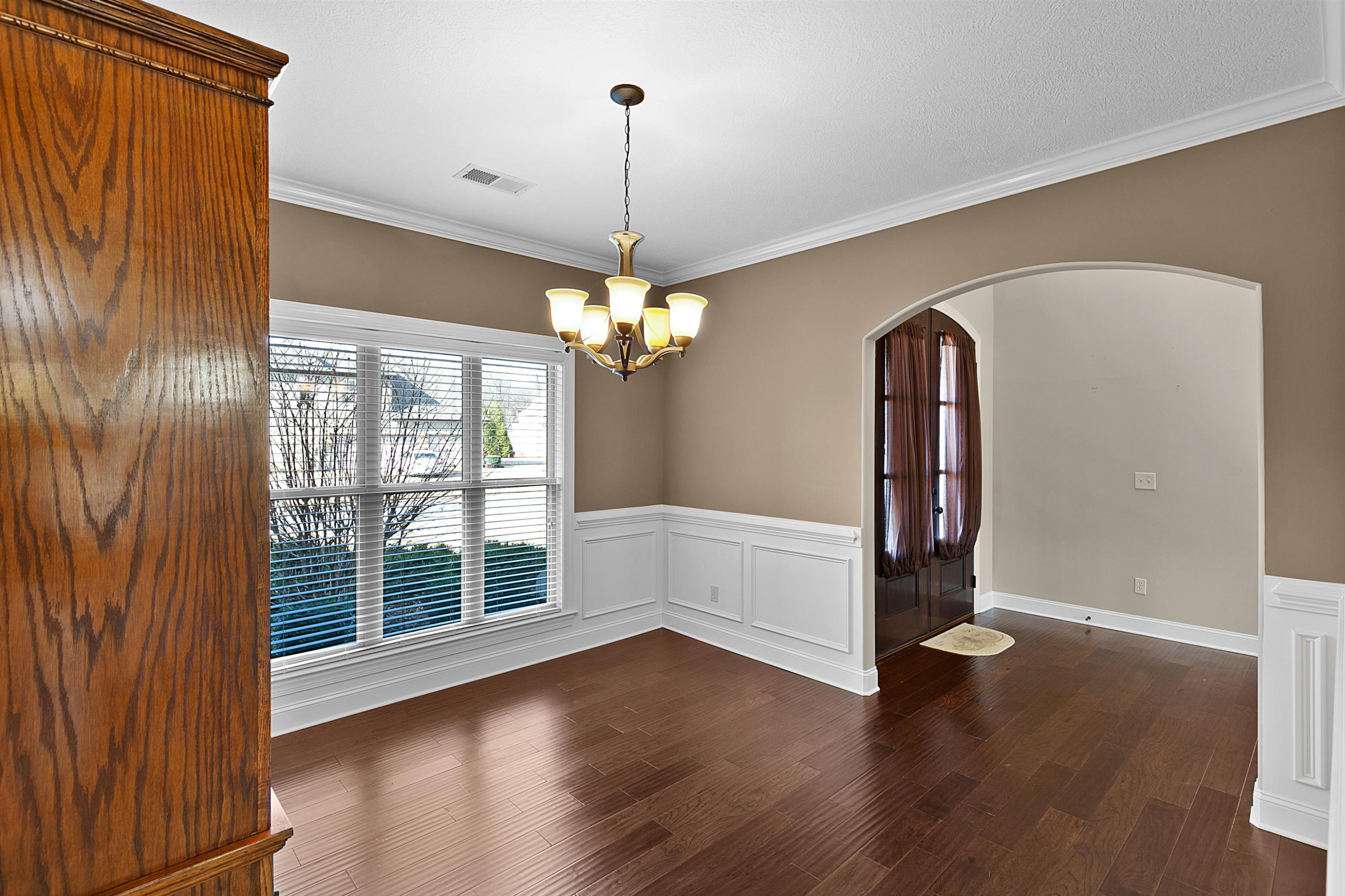 84 Broadmeadow Drive