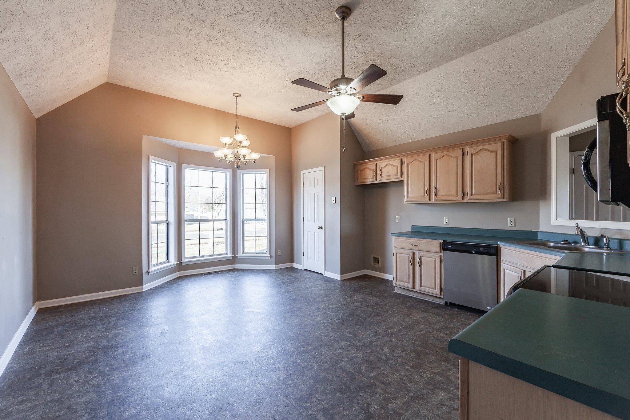 310 Maddox Drive Drive