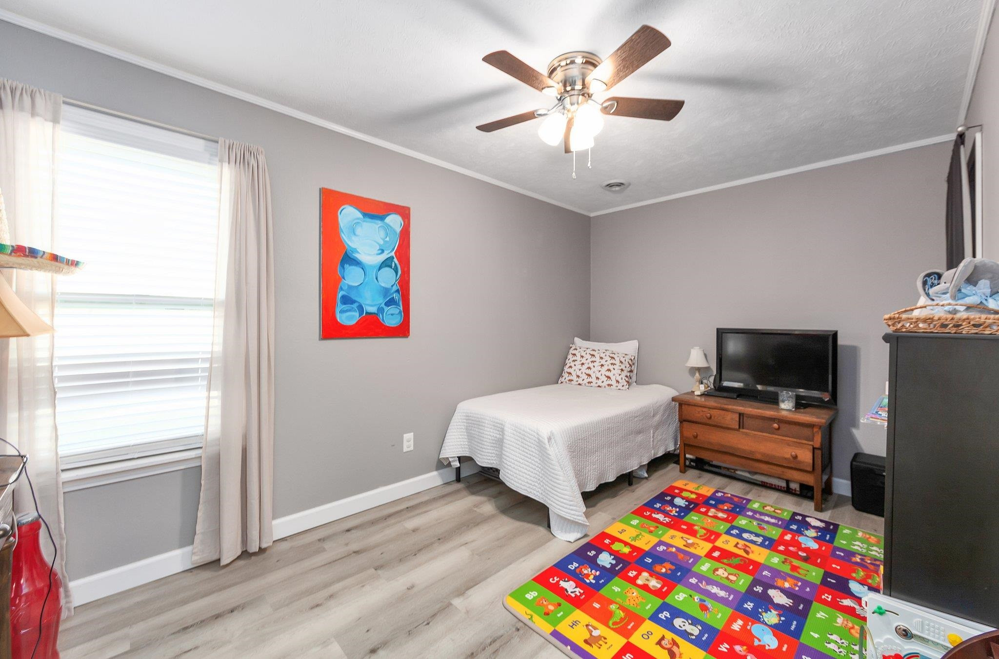 37 NETHERWOOD Drive