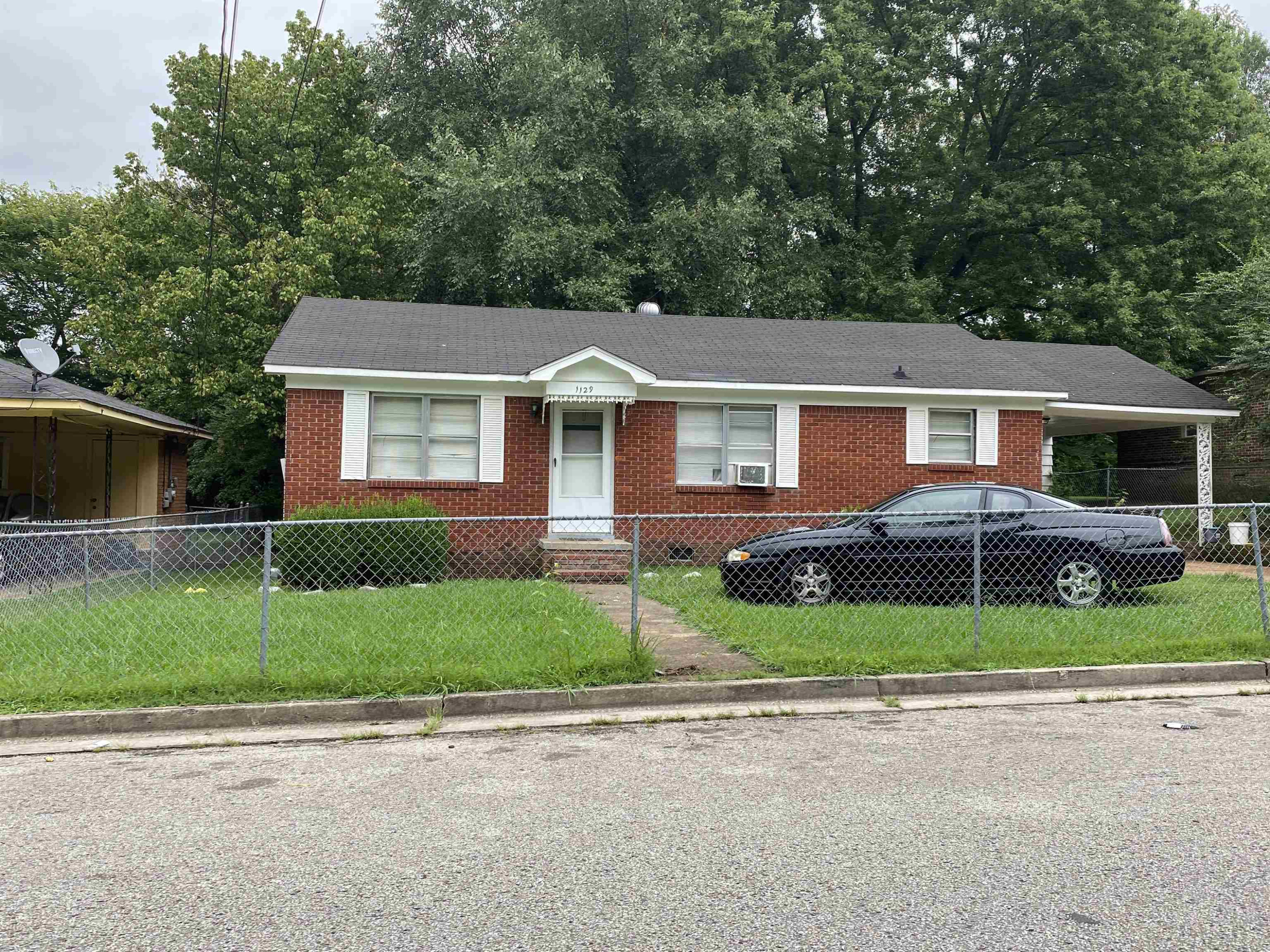 1053 Berrywood Avenue
