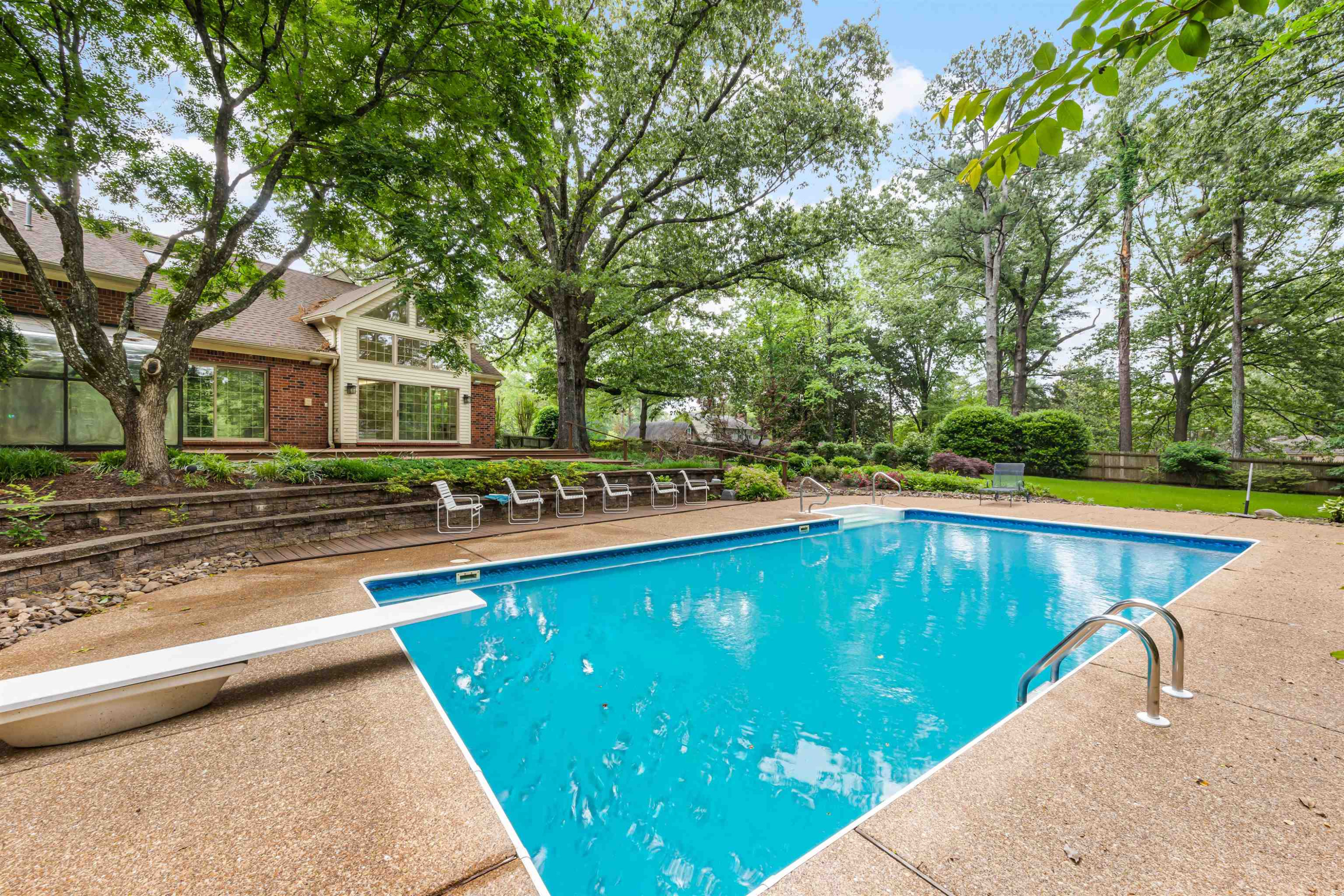 225 Tuckahoe Road